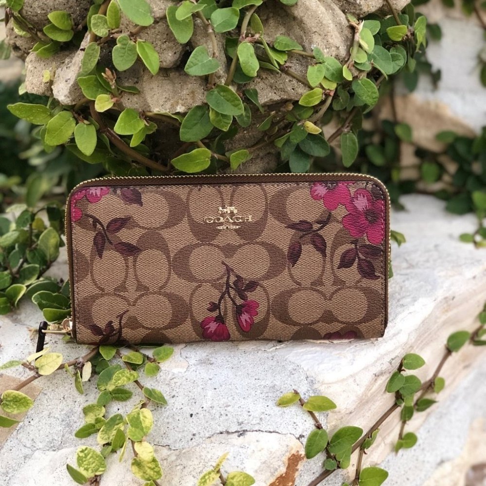 NWT Coach Floral Accordion Zip around wallet - Picture 2 of 7